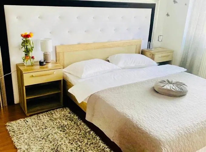 Lux Crialy - 75 M2 - Free Parking Appartement